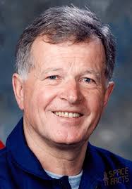 Astronaut Biography: <b>Jean-Loup</b> Chretien - chretien_jean-loup