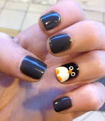 penguin nail art piggy polish