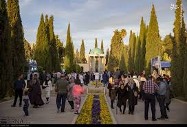 مشرق نیوز - عکس/حضور گردشگران در سعدیه شیراز