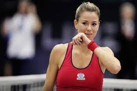 She made her senior international tournament debut in 2006 at the itf women's circuit. Wta Linz Camila Giorgi Sichert Sich Souveran Den Titel Mytennis News
