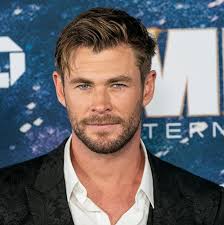 The best hairstyle of chris hemsworth new haircut. 40 Chris Hemsworth Haircuts And How To Get Them Machohairstyles