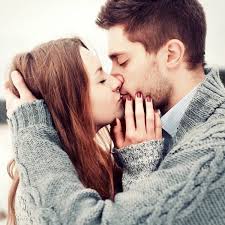 romantic couple kissing images