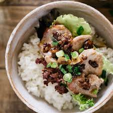 anese rice bowl with pork 豚丼