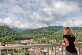 your guide to the best gatlinburg hotels