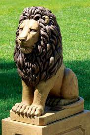 Grandessa Sitting Lion Sculpture