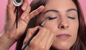 the best eyeliner tricks to enhance