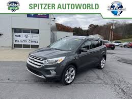 pre owned 2017 ford escape anium 4
