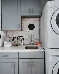 how to select a laundry room sink