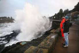 Massive Waves Pummel Oregon Coast Man Swept To Sea In Depoe