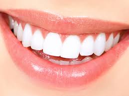 Tẩy trắng răng White Max - An toàn, hiệu quả Images?q=tbn:ANd9GcROOdxHDlbffNEmTzR45EKXT61yy22WIgupGr3uY48-QNZ5ILzP