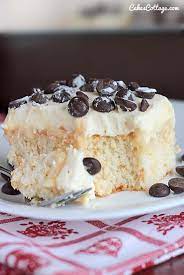 cannoli poke cake recipe cakescote
