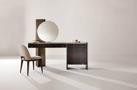 Tables with leds are easy to find; Outfit Vanity Luxury Vanity Console Table With Round Mirror Laurameroni Made In Italy