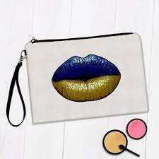 gift makeup bag lips ukrainian flag