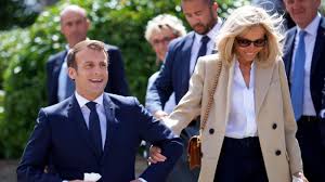 It said the president took a test as soon as the first symptoms appeared. Le President Emmanuel Macron Pressenti Pour Une Visite Privee Au Touquet