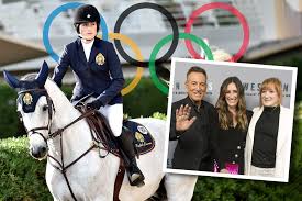 Jessica springsteen, daughter of 'the boss' and patti scialfa, is the youngest member of the united states' showjumping team. Jessica Springsteen Vying For Olympic Equestrian Team