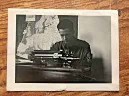 Vintage PHOTO WWII First Sergeant WORKING HARD Typing Typewriter US ARMY |  eBay