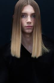 Curtained hair or curtains is a hairstyle featuring a long fringe divided in either a middle parting or a side parting, with short (or shaved) sides and back. 10 Coolest Curtain Haircuts For Men In 2021 The Trend Spotter