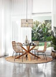 What size round table is needed to seat 10 people? Rugs Under Dining Tables Expert Tips Ideas Tlc Interiors