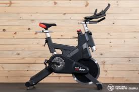 sole sb900 exercise bike review 2023