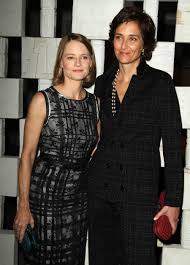 Who is jodie foster dating? Jodie Foster S Wife Gets Restraining Order Against Obsessed Fan Contactmusic Com Jodie Foster The Fosters Celebrity Families