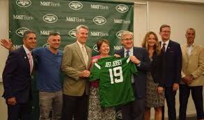 The new york jets are a professional american football team headquartered in florham park, new jersey, representing the new york metropolitan area. N Y Jets M T Bank Name Just Jersey Winner Of Small Business Showcase Roi Nj