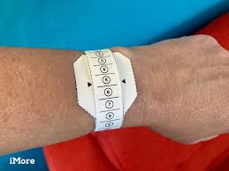 Then you can just take the old strap and hold it to a ruler, or measure the watch itself. How To Correctly Measure Your Wrist For Solo Loop And Solo Braided Loop Apple Watch Band Imore