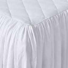 queen s house ruffle skirt bedspread