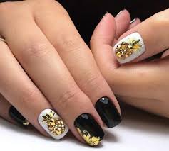 Thus, fun prints and shapes seem to go hand in hand with polka dots while probably the simplest piece of nail art, polka dots can be used in a variety of ways. Manicure For Short Nails 2021 2022 Fresh Design Ideas For Short Nails