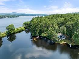 homes in laconia nh