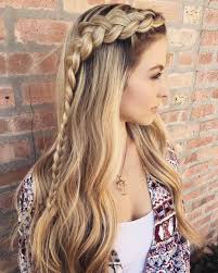 Looking for your next hairstyle? 25 Effortless Side Braid Hairstyles To Make You Feel Special
