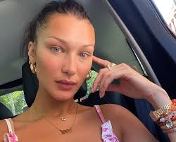 Bella hadid borrowed this absurdly comfortable styling trick from sarah jessica parker. Bella Hadid Celebrates Palestinian Roots With Heartfelt Tribute Arab News