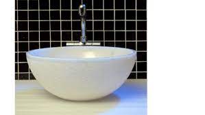 white marble wash basin