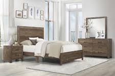 Easy to maintain in pristine conditions because they are highly resistant to dirt and other external forces. 4pc Master Bedroom Furniture Queen Size Bed Offwhite Finish Modern Design Set For Sale Online Ebay