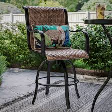Best Outdoor Chairs That Elevate