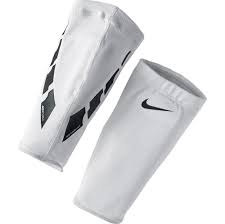 Nike Lock Elite Shin Guard Sleeves