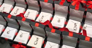 fine jewelry w gift box from 10 on
