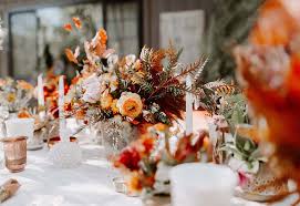 how to plan a fall wedding on a budget