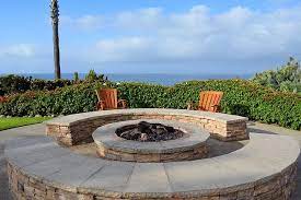 11 Outdoor Fireplace Seating Ideas