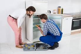 Refrigerator repair Stock Photos, Royalty Free Refrigerator repair Images | Depositphotos