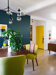 Surprising Colors That Go With Yellow Paint