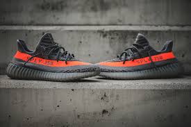Here's an on feet video of the adidas yeezy boost 350 v2 beluga 2.0 colorway. Adidas Yeezy Boost 350 V2 Beluga Solar Red Sneaker Bar Detroit
