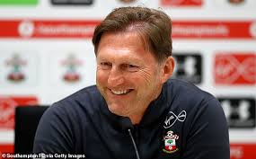 Southampton manager ralph hasenhuettl said striker danny ings will rediscover his best form after tottenham hotspur manager jose mourinho has brushed off criticism of his side's conservative. Southampton Boss Ralph Hasenhuttl Reveals England Manager Gareth Southgate Backs His Youth Policy Daily Mail Online