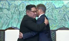 Resultado de imagem para Kim Jong-un y Moon Jae-in