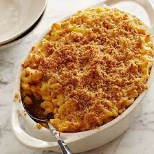 macaroni and cheese with ery crumbs