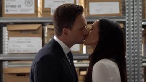 Meghan markle is preparing for her wedding to prince harry on may 19. Meghan Markle Passionately Kisses Patrick J Adams As Their Suits Characters Rachel And Mike Start To Plan Their Wedding