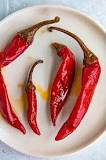 What do Calabrian chilis look like?