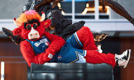 is-benny-the-bull-the-best-mascot