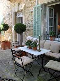 French Country Terrace Décor Ideas