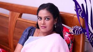 Chandini Tamilarasan - Celebrity Style in Rettai Roja Episode 412, 2021 from Episode 412. | Charmboard