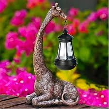 Goodeco Giraffe With Solar Lanterns